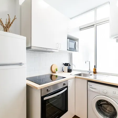 Apartment Centro Y Confort: Junto A Corte Ingles *