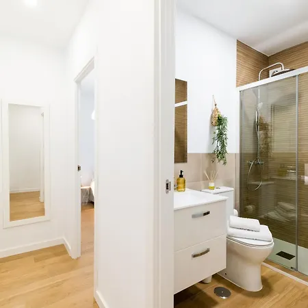 Centro Y Confort: Junto A Corte Ingles Apartment *